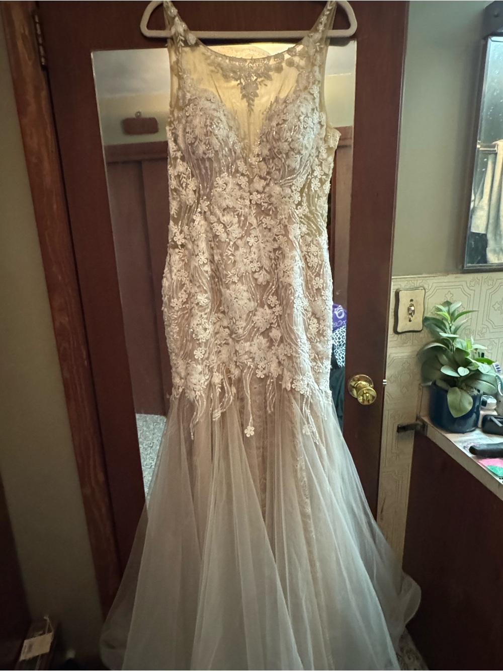 Alyce Paris Ivory Lace Appliqué Tulle Mermaid Prom Dress